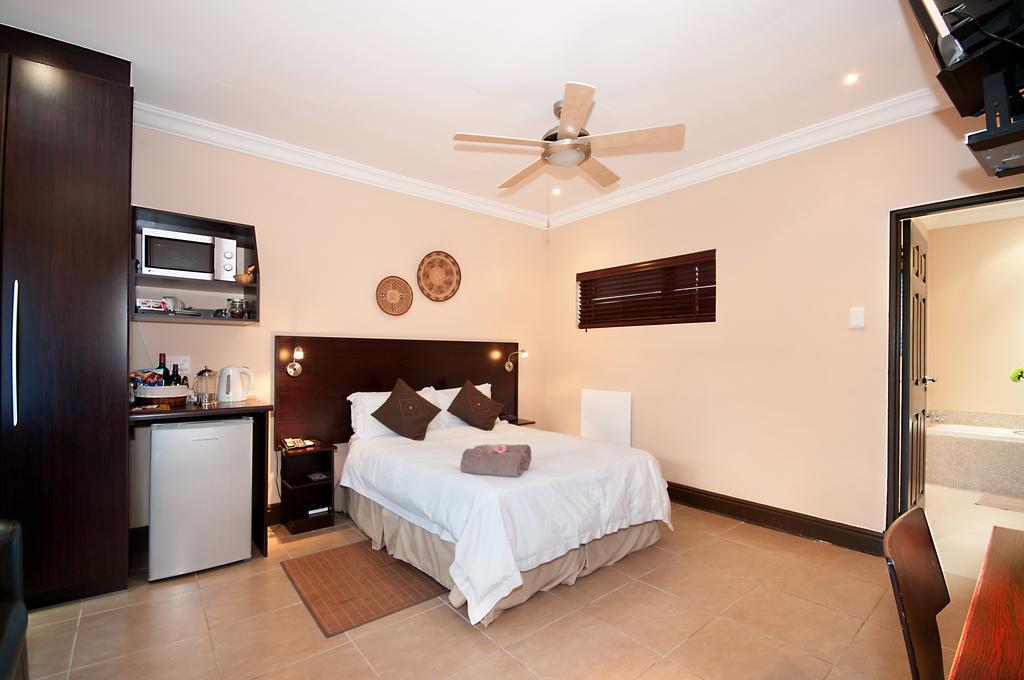 Africa Beach B&B Port Elizabeth Ruang foto