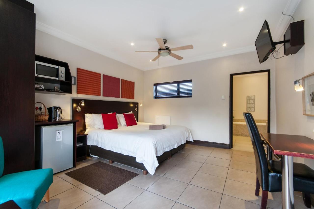 Africa Beach B&B Port Elizabeth Bagian luar foto